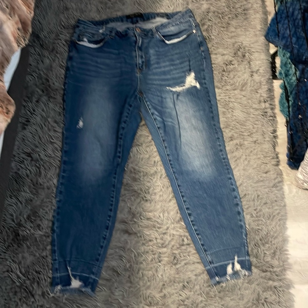 Judy Blue Distressed Denim Jeans - Super Stretchy! 20w